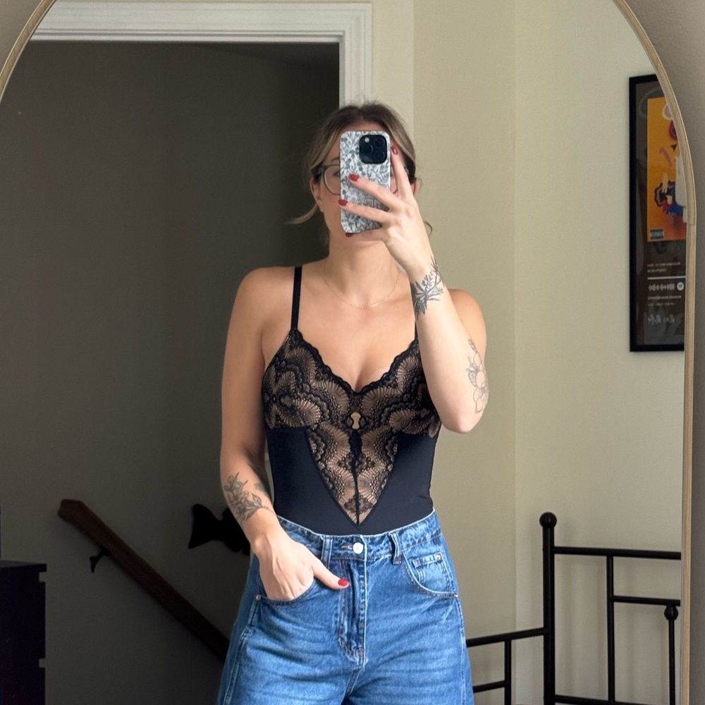 Pinsy Black Lace Shapewear Bodysuit